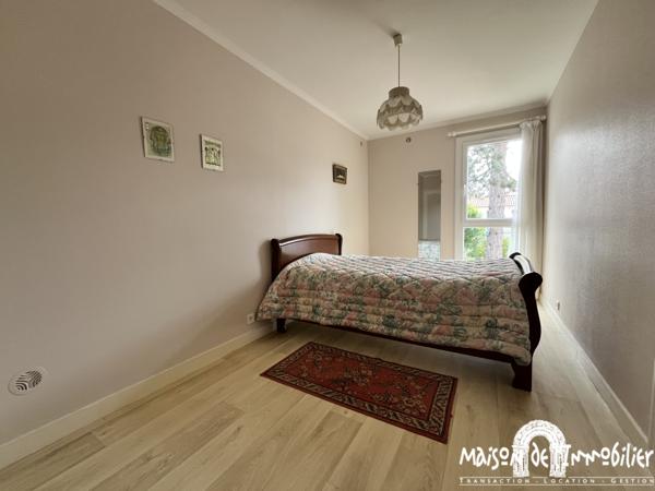 Vente Maison familiale - 6 pièces - 111m² - Jardin et garages - COGNAC