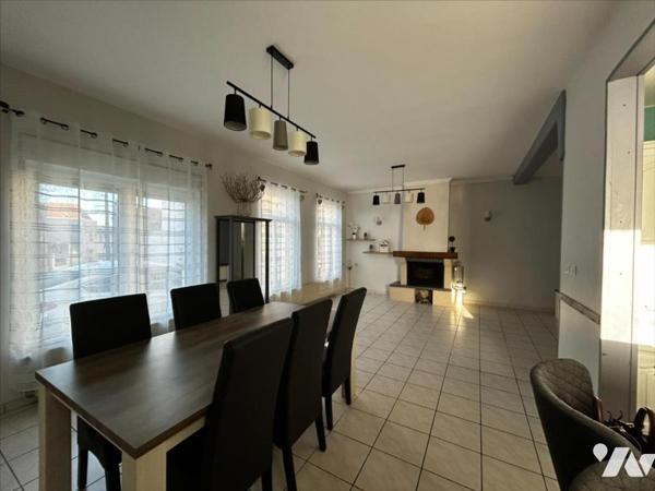 Saint-Quentin - 3 ch - cour aménagée - 3 garages