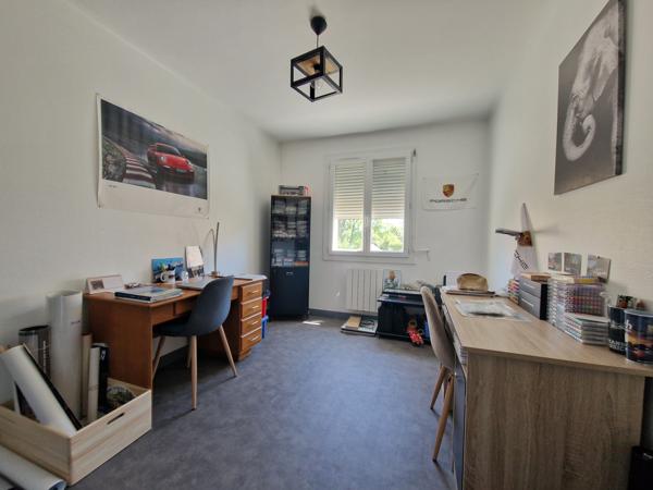 2ch sur sous sol jardin, coeur de montfort le gesnois