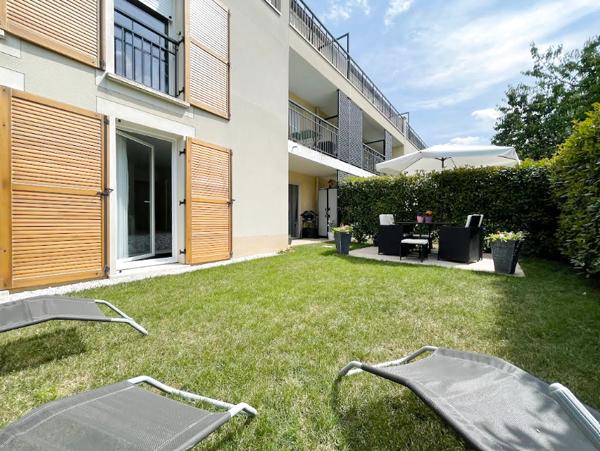 Saclay (91400) APPARTEMENT REZ DE JARDIN DE PLAIN PIED - IMMEUBLE RECENT au CENTRE de SACLAY - JARDIN 60m2 - TOUTES COMMODITE