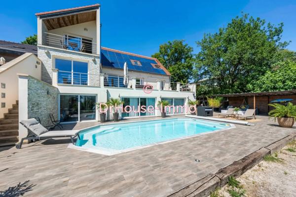 Maison à vendre 8 pièces de 239 m²