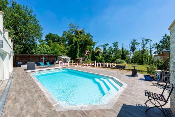 Maison à vendre 8 pièces de 239 m²
