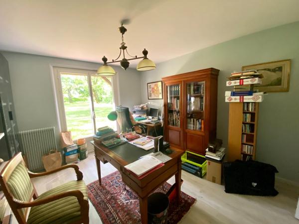 Très grande Maison Landaise de 280M2 avec piscine et grand terrain boisé de chênes à SAINT PIERRE DU MONT (40)