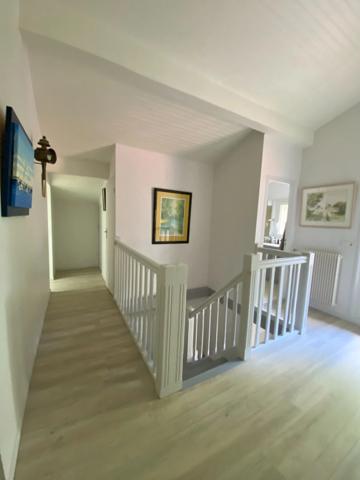 Très grande Maison Landaise de 280M2 avec piscine et grand terrain boisé de chênes à SAINT PIERRE DU MONT (40)