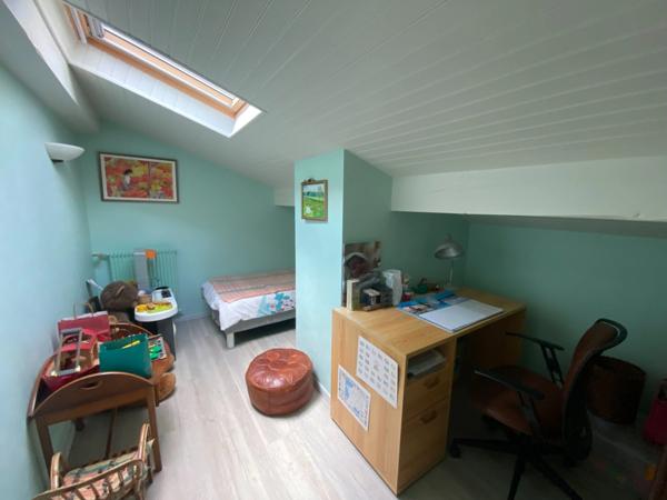 Très grande Maison Landaise de 280M2 avec piscine et grand terrain boisé de chênes à SAINT PIERRE DU MONT (40)