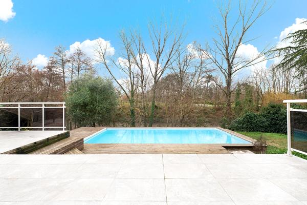 Maison familiale avec piscine à Castres