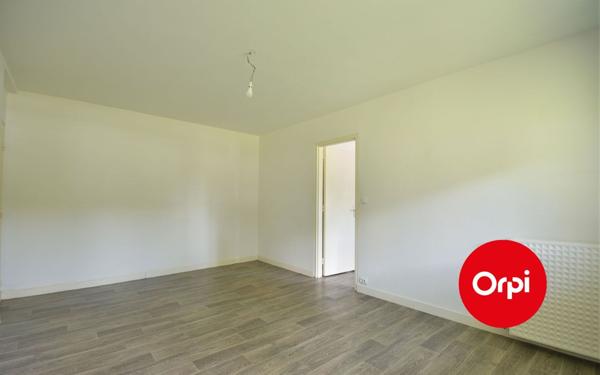Appartement à vendre    2 pièces • 46,77 m2 Saint-Priest