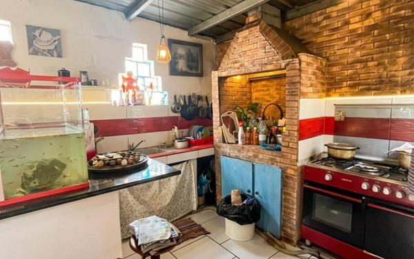 Maison à vendre    8 pièces •  Saint-Paul