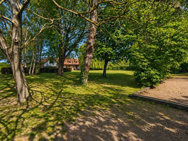 Fleurbaix (62840) EXCLUSIVITE, Authentique Ferme rénovée, exposée plein Sud, 260m2 habitables, 9000 m2.