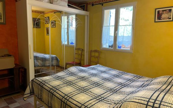 Maison à vendre    6 pièces •  Vedène