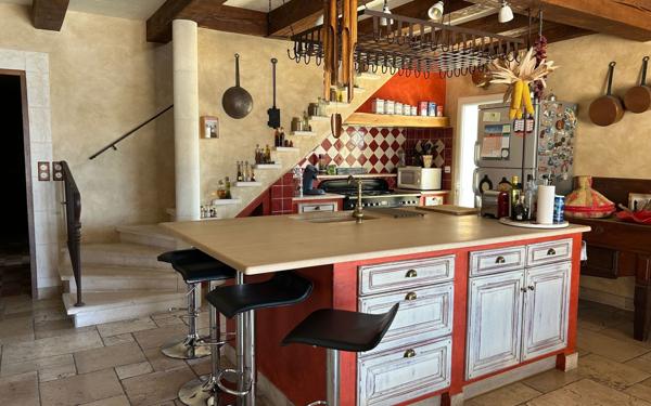 Maison à vendre    6 pièces •  Vedène