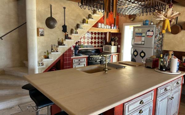 Maison à vendre    6 pièces •  Vedène