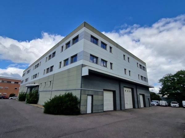 Bureau, plateau 184m² à ACHERS