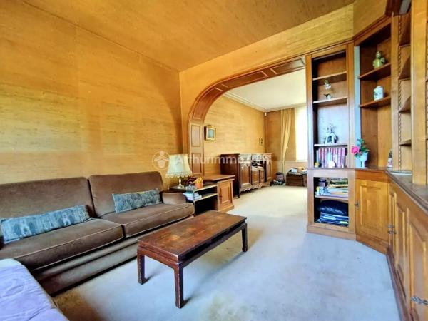 Vente                                                      Maison
                        
                     6 pièces                      138 m2                     à Graulhet