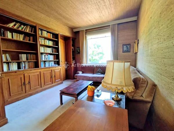 Vente                                                      Maison
                        
                     6 pièces                      138 m2                     à Graulhet
