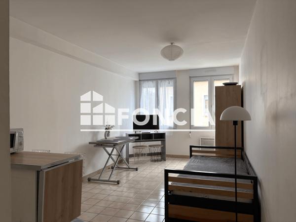 Location Studio meublé 24.9 m² - 44 RUE KLEBER Chalette Sur Loing 45120