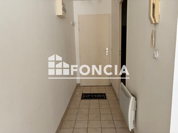 Location Studio meublé 24.9 m² - 44 RUE KLEBER Chalette Sur Loing 45120