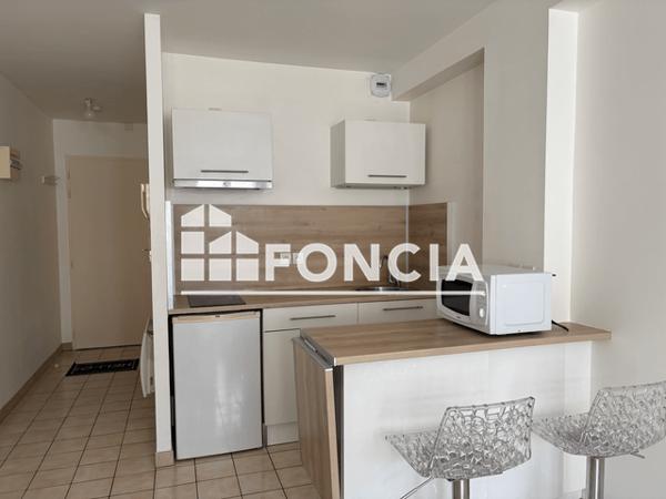 Location Studio meublé 24.9 m² - 44 RUE KLEBER Chalette Sur Loing 45120