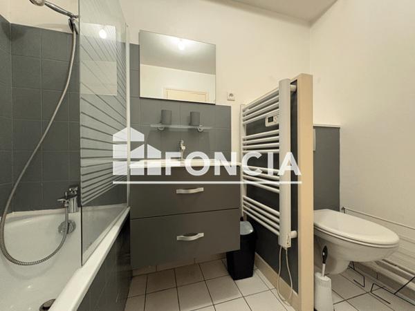 Location Studio meublé 24.9 m² - 44 RUE KLEBER Chalette Sur Loing 45120