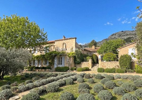 A vendre - Mas ancien historique - Le Paradou