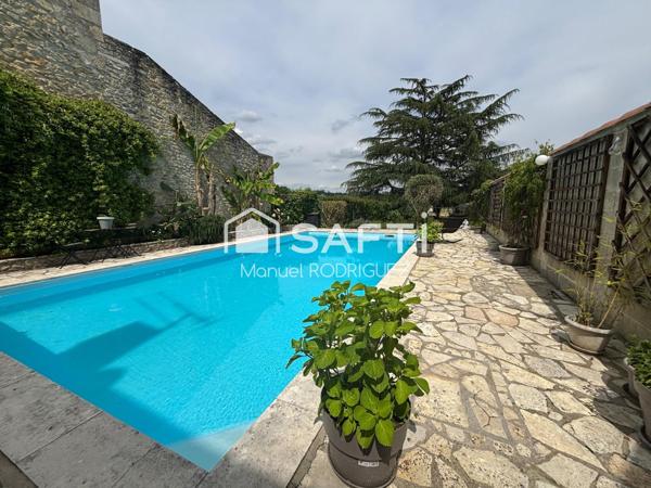 MAISON DE 165 M2 4 CHAMBRES AVEC PISCINE