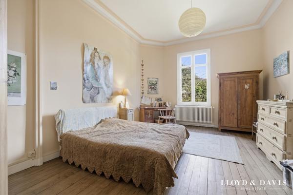 Bordeaux Saint Seurin - Superbe hôtel particulier avec grand jardin