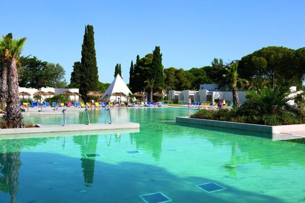 INVESTISSEMENT LOCATIF – LA GRANDE-MOTTE – Résidence Belambra Clubs Presqu'île du Ponant **** - 5.54% de rentabilité