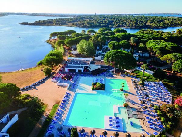 INVESTISSEMENT LOCATIF – LA GRANDE-MOTTE – Résidence Belambra Clubs Presqu'île du Ponant **** - 5.54% de rentabilité