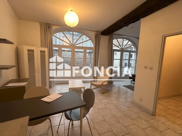 Location Studio 33 m² - 8-15 RUE DU REMPART SAINT REMY Laon 02000