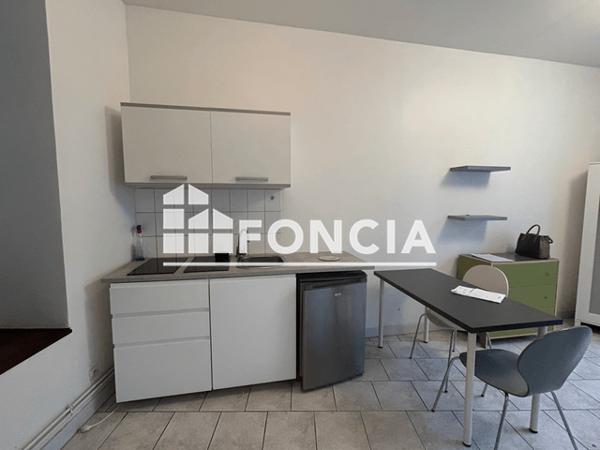 Location Studio 33 m² - 8-15 RUE DU REMPART SAINT REMY Laon 02000