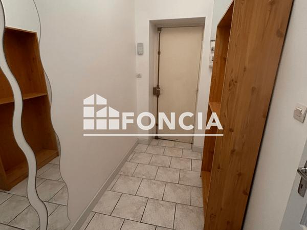 Location Studio 33 m² - 8-15 RUE DU REMPART SAINT REMY Laon 02000