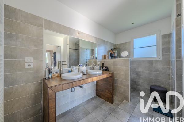 Maison à vendre 5 pièces 148 m² Ambarès-et-Lagrave