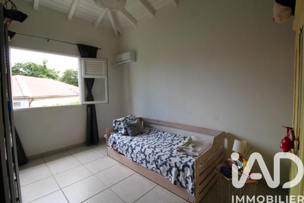 Maison à vendre 5 pièces 185 m² Petit-Bourg