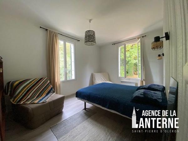 MAISON de PLAIN-PIED DE 145 m²  - TERRAIN de 9887 m²