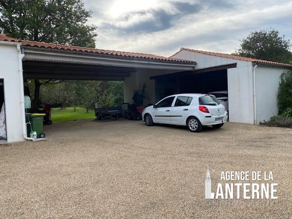 MAISON de PLAIN-PIED DE 145 m²  - TERRAIN de 9887 m²