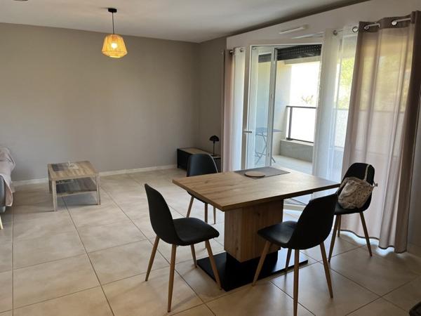 Appartement à louer 1 040 € CC Marseillan 3 p 61 m² DPE B