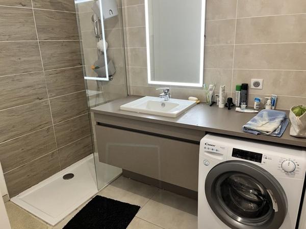 Appartement à louer 1 040 € CC Marseillan 3 p 61 m² DPE B