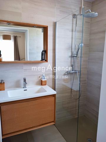 Maison à PESSAC, 33600 - 6 pièces 162m²