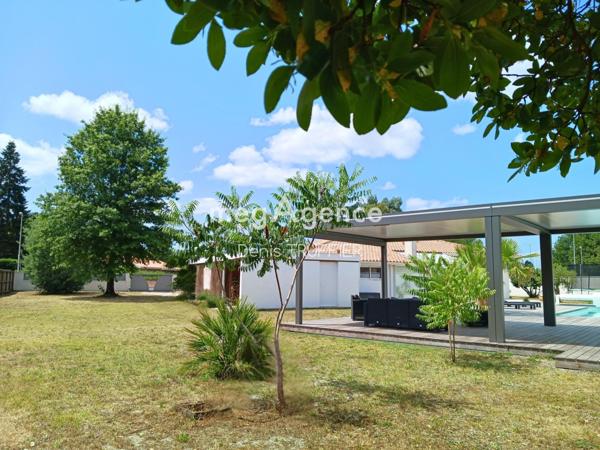 Maison à PESSAC, 33600 - 6 pièces 162m²