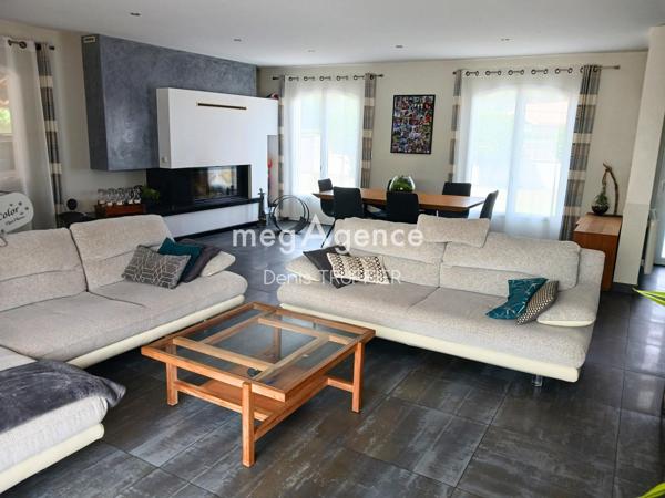 Maison à PESSAC, 33600 - 6 pièces 162m²