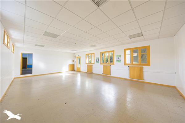 Immeuble à vendre |  Maurs |  800 m²