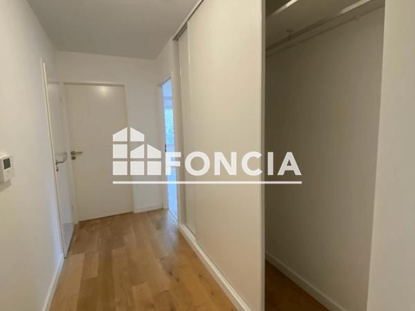 Location Appartement 3 pièces 70 m² - 10 RUE VICTOR HUGO Boves 80440