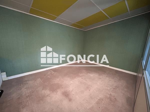 Location Local commercial 7 pièces 260 m² - 12 RUE DE BUFFON Laon 02000