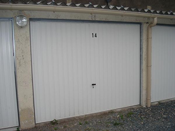 Parking / box FONTENAY LE COMTE - 12 m2