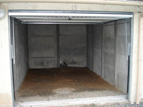 Parking / box FONTENAY LE COMTE - 12 m2