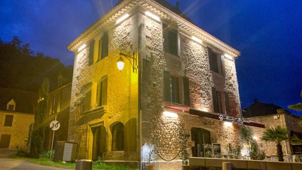 Restaurant avec licence 4 et appartement