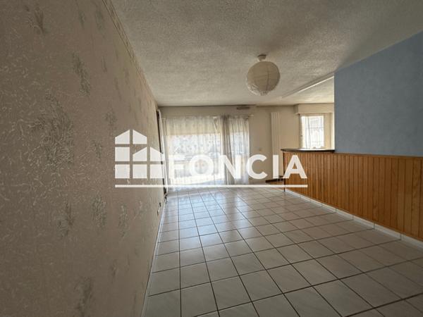 Location Appartement 3 pièces 70.5 m² - 12 PLACE DES TUILEAUX Meylan 38240