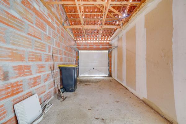 Plassac (33390) Maison 4 pièces de 90m2 habitables avec garage attenant sur parcelle de 755m2