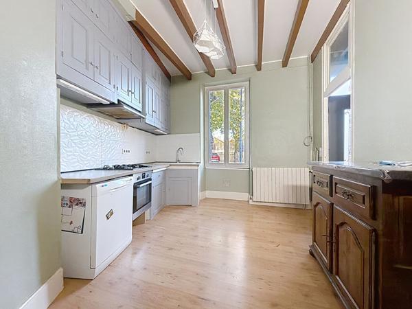 Maison de ville avec garage à vendre à Nérac