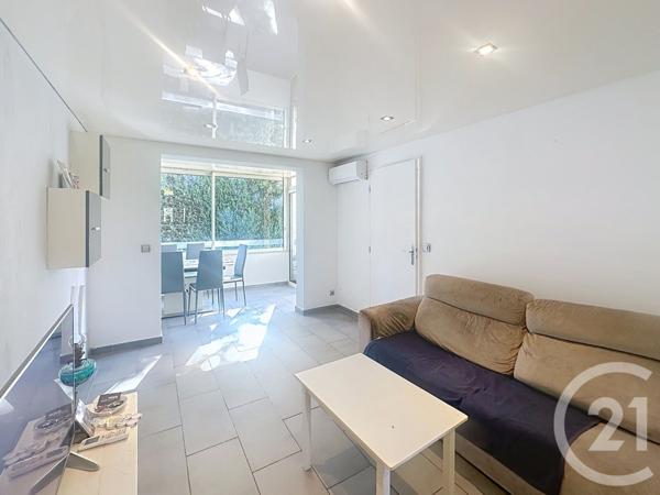 Appartement F3 à vendre  3 pièces - 40,28 m2 MANDELIEU LA NAPOULE - 06